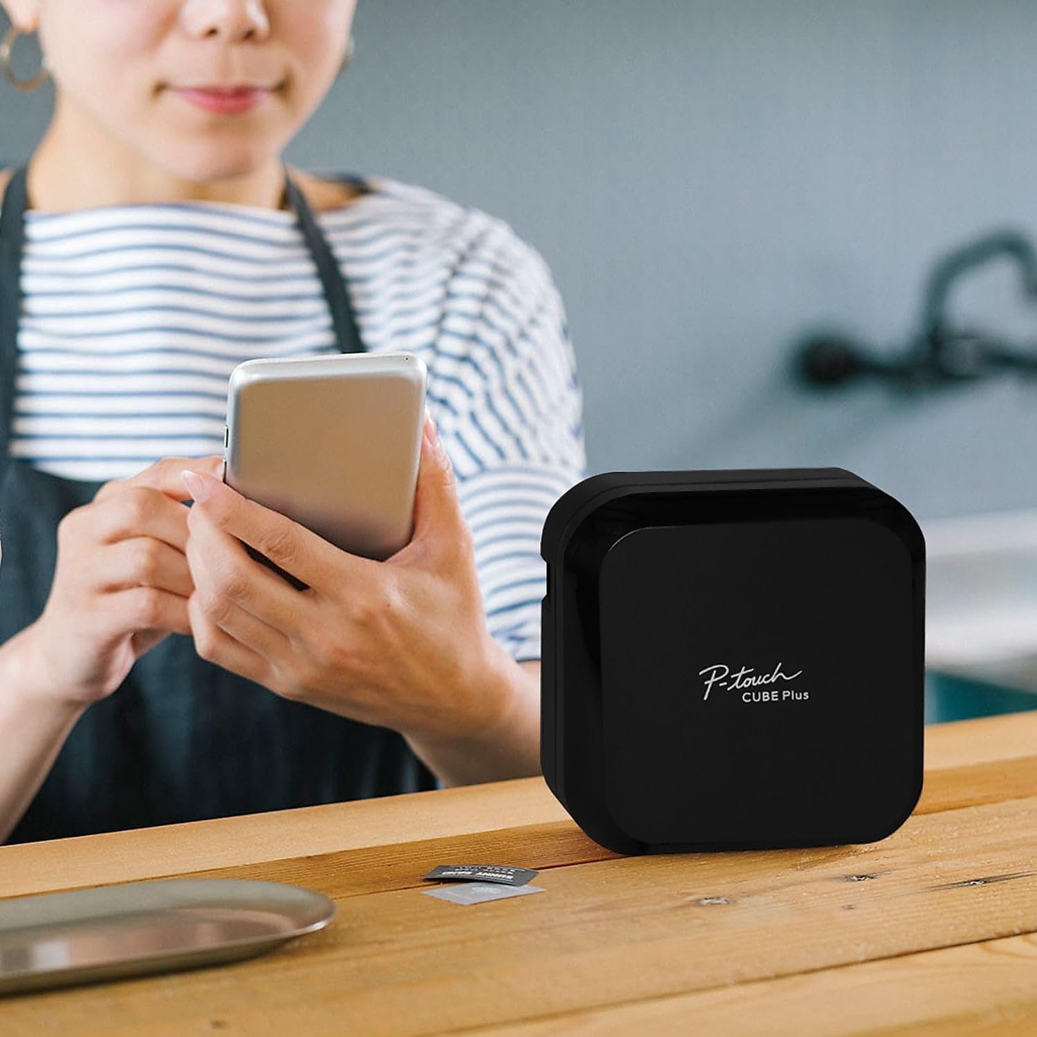 Bluetooth label maker app for designing home organization labels